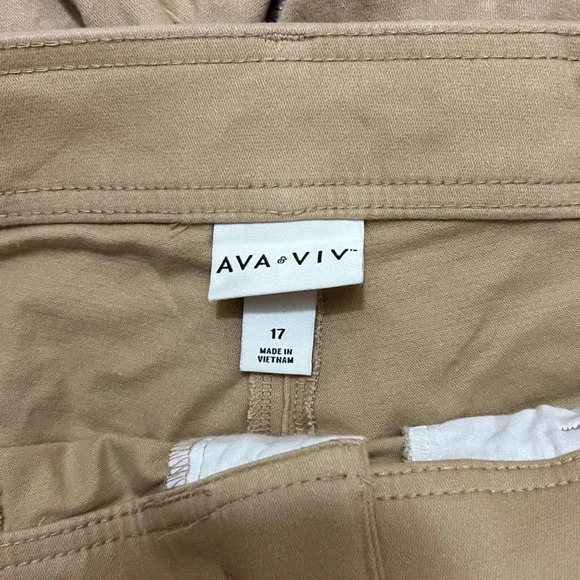 Sz 17 High-Rise Wide Leg Cargo Pants - Ava & Viv™ Tan - Picture 6 of 7